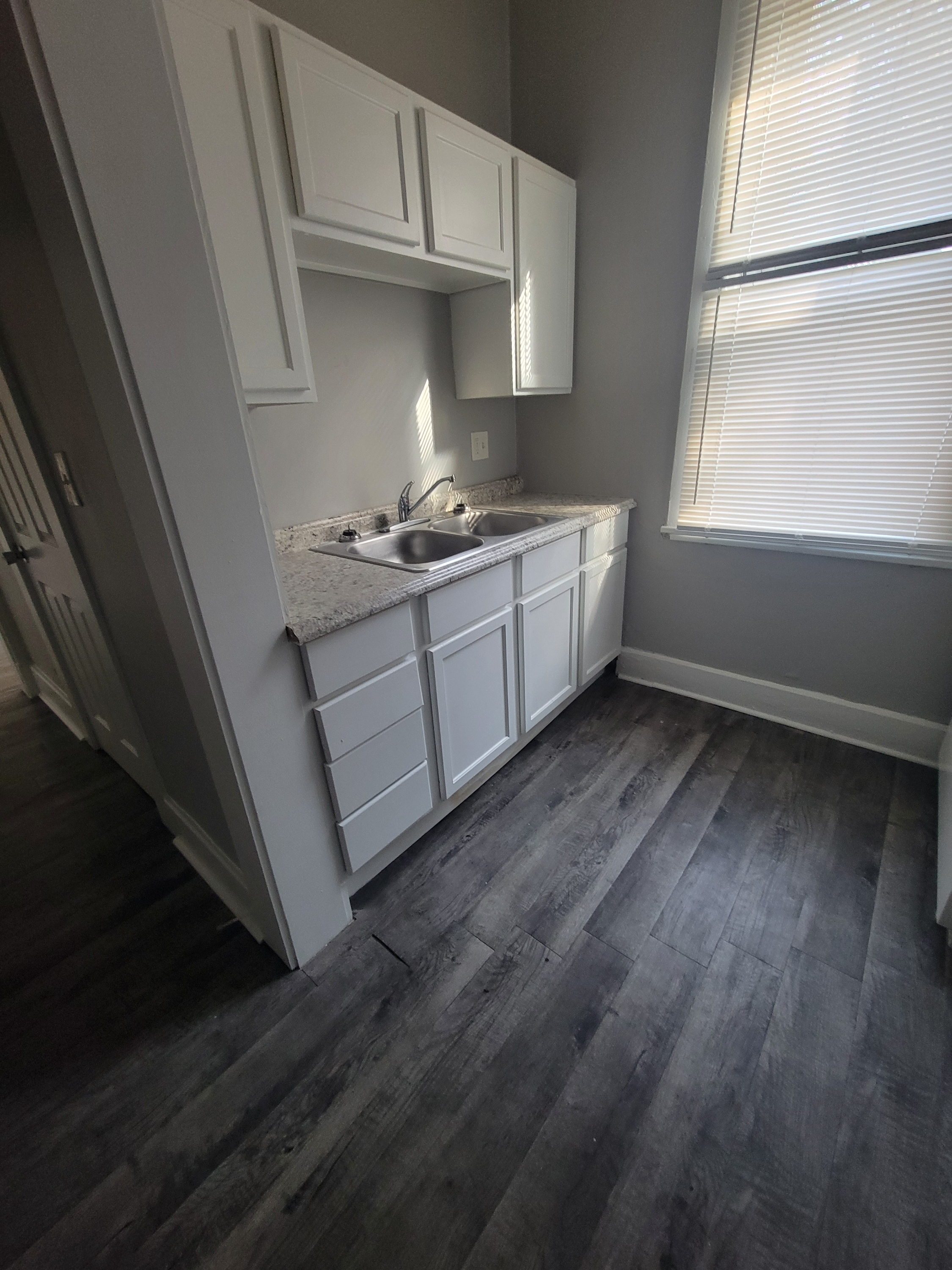 1435 East Legrande Avenue - C